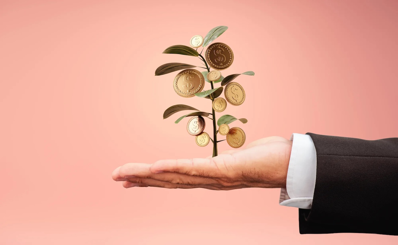 10 Proven Tips for Achieving Financial Freedom in 2025 hero image